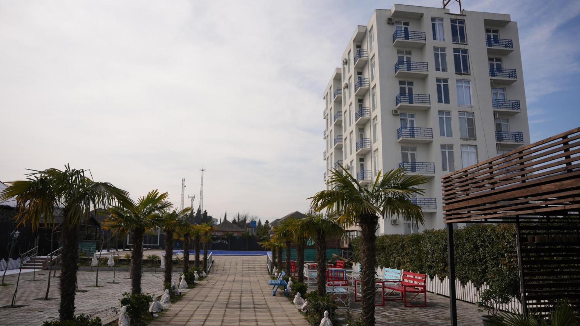 Maricel Astara Resort Hotel Exterior foto